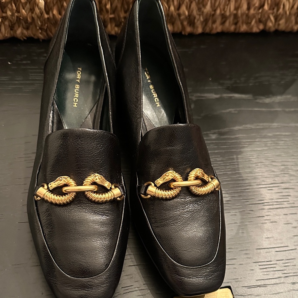 Tory Burch Jessa Heeled Loafers with Gold Horse SIZE 7